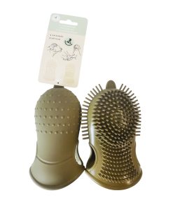 2-In-1 Cleaning Glove And Paw Cleaner 6 » Pets Impress